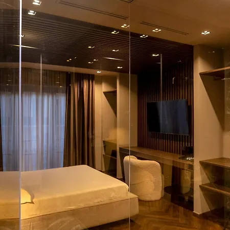 Couette-café Luci Su Cavour 4*