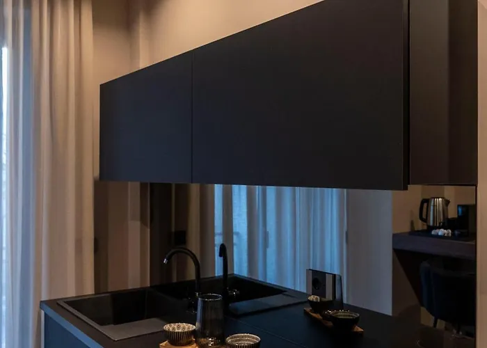 Luci Su Cavour 4* Bari