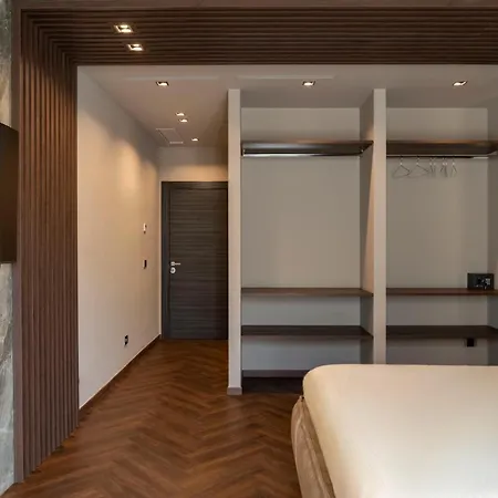 Luci Su Cavour 4* Μπάρι