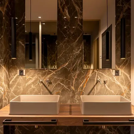 Luci Su Cavour Отель типа 