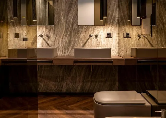 Bed & Breakfast Luci Su Cavour 4*