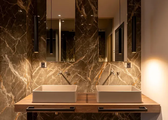 Luci Su Cavour Bed & Breakfast 4*